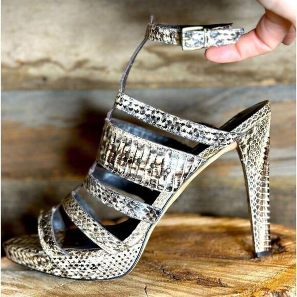 BCBGMaxAzria‎ Black and Beige Snakeskin sz 9 - Picture 1 of 7